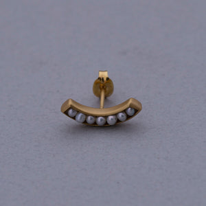 〈SIDE〉arc pearl earring